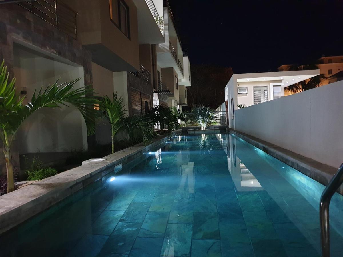 Westwood Luxury Penthouse With Private Roof Top Ref 15847 Flic-en-Flacq Exteriör bild