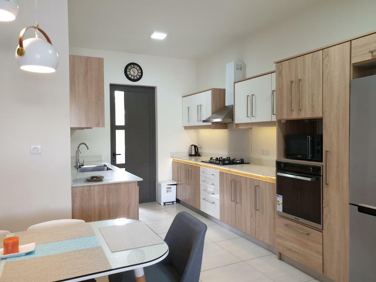 Westwood Luxury Penthouse With Private Roof Top Ref 15847 Flic-en-Flacq Exteriör bild