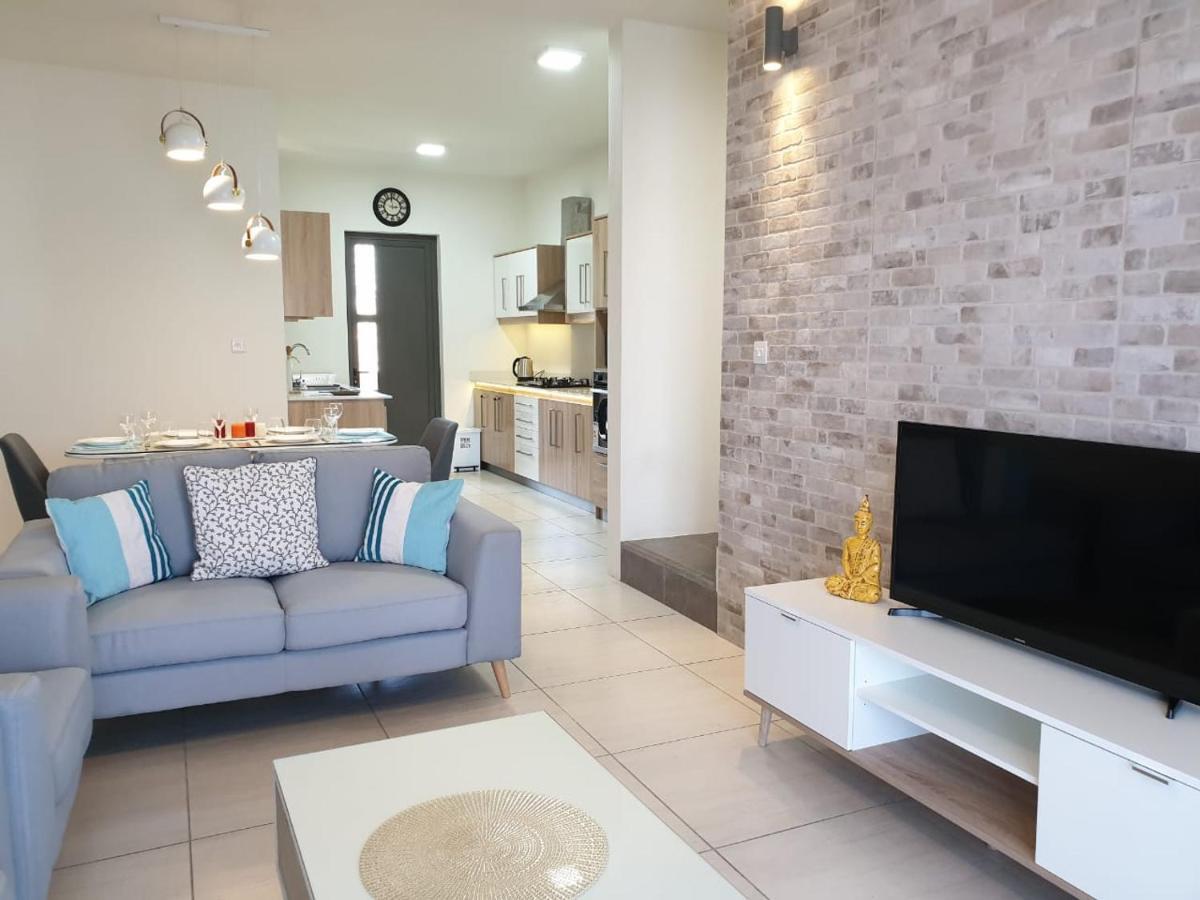Westwood Luxury Penthouse With Private Roof Top Ref 15847 Flic-en-Flacq Exteriör bild